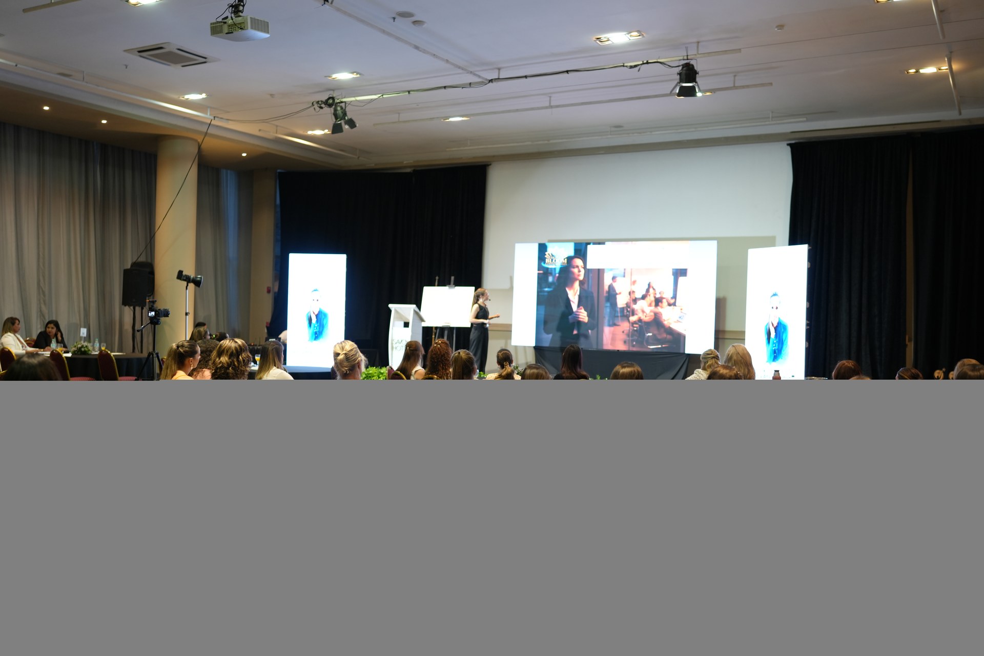 Elite Bloom Experience 2025 - Sala llena